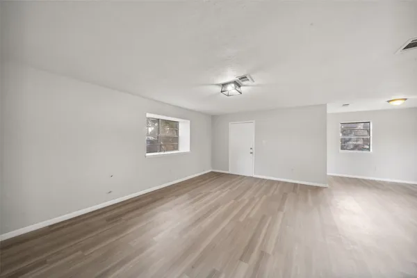 $1,525 | 602 Reverse Street, Conroe, TX 77301