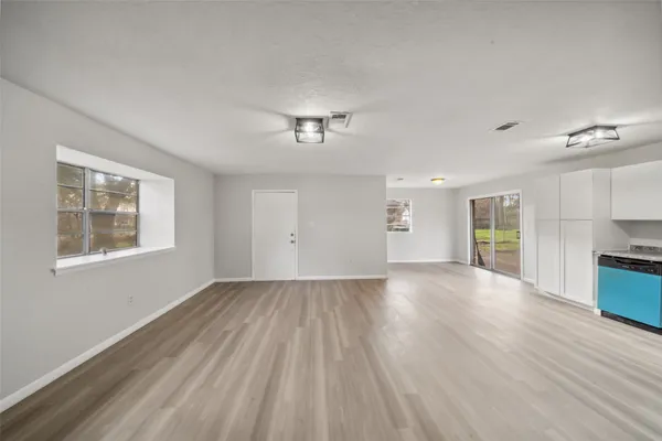 $1,525 | 602 Reverse Street, Conroe, TX 77301