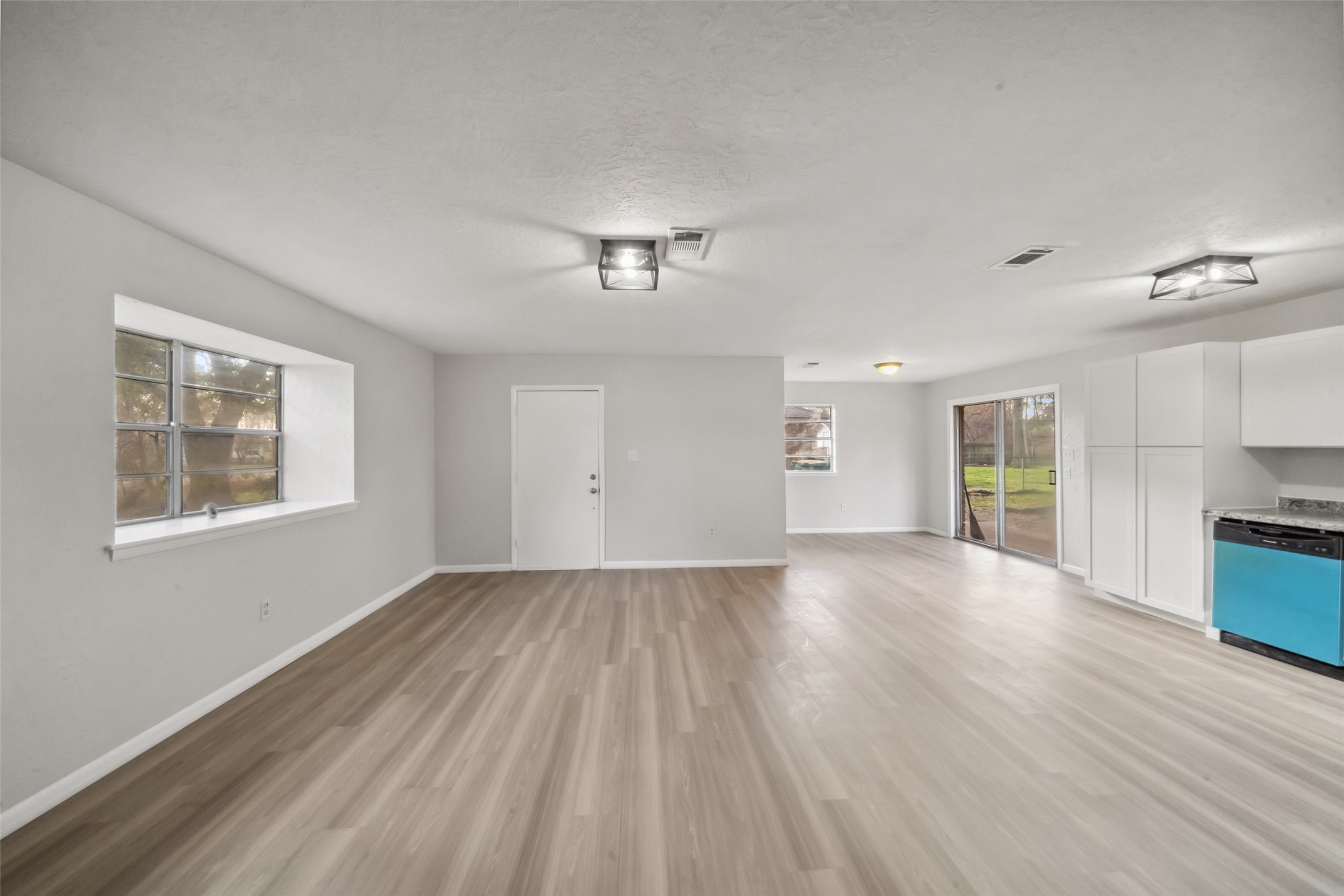 602 Reverse Street Conroe, TX 77301 - Photo 10 of 21