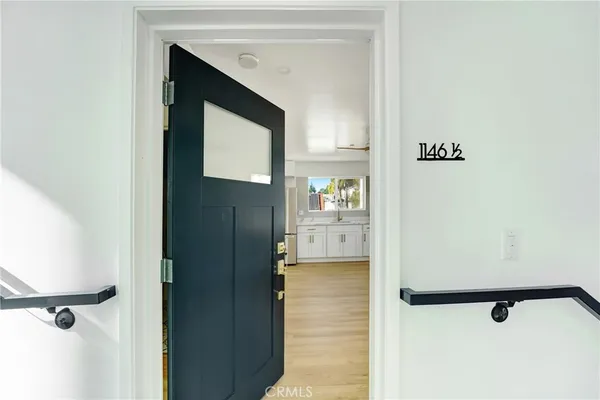 $2,350 | 1146 West Boulevard, Unit 1/2, Los Angeles, CA 90019