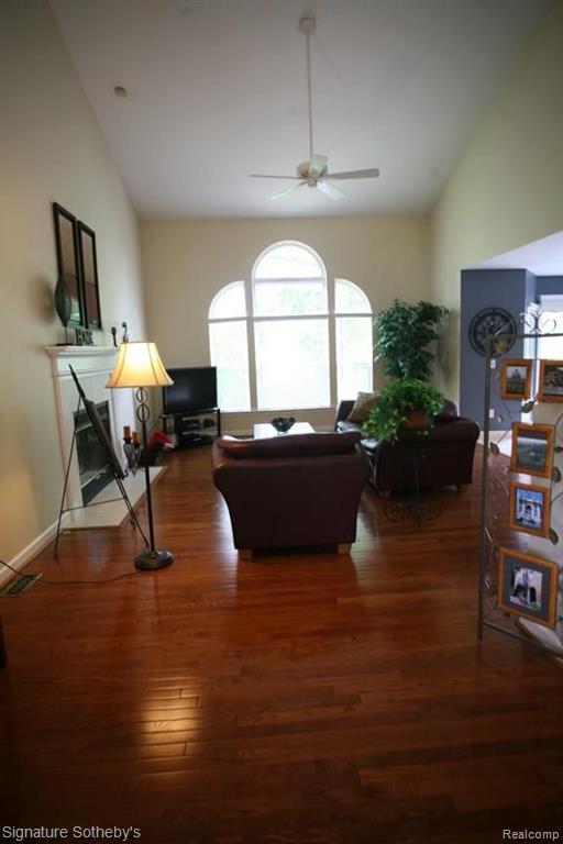 7261 Rabbit Ears Pass, Unit 36 Clarkston, MI 48346 - Photo 3 of 27