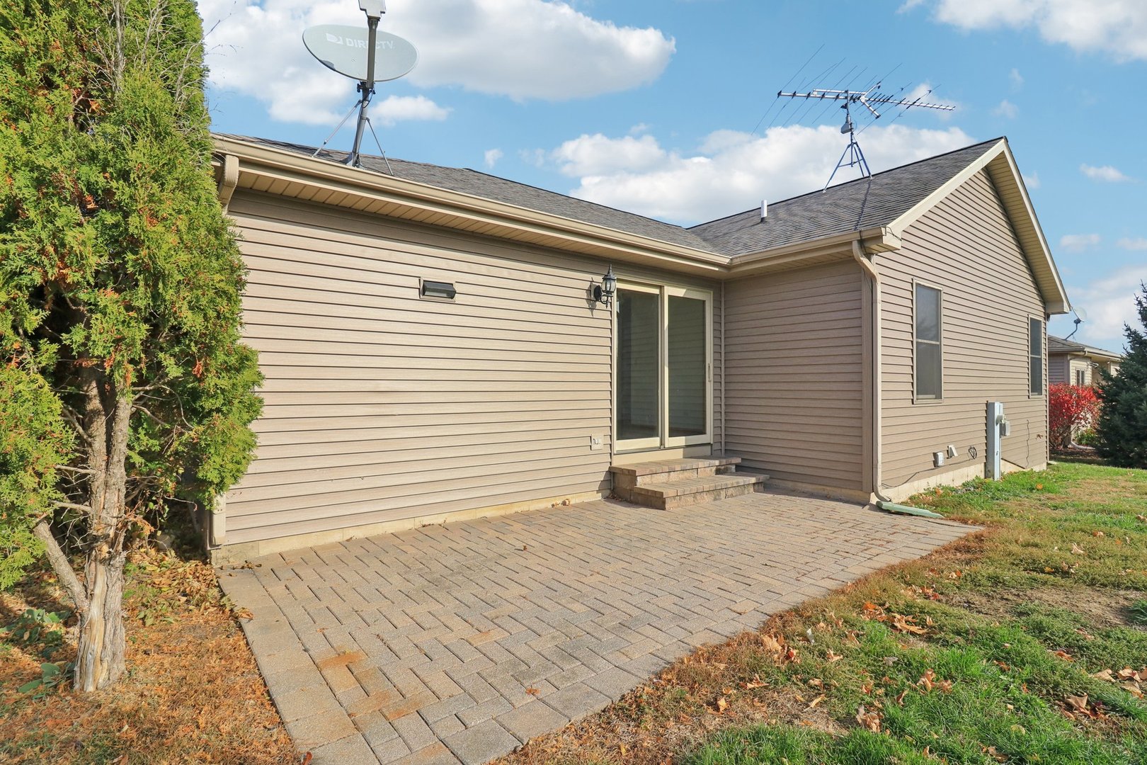 905 Randall Court Marengo, IL 60152 - Photo 25 of 28 a view of a house with a backyard