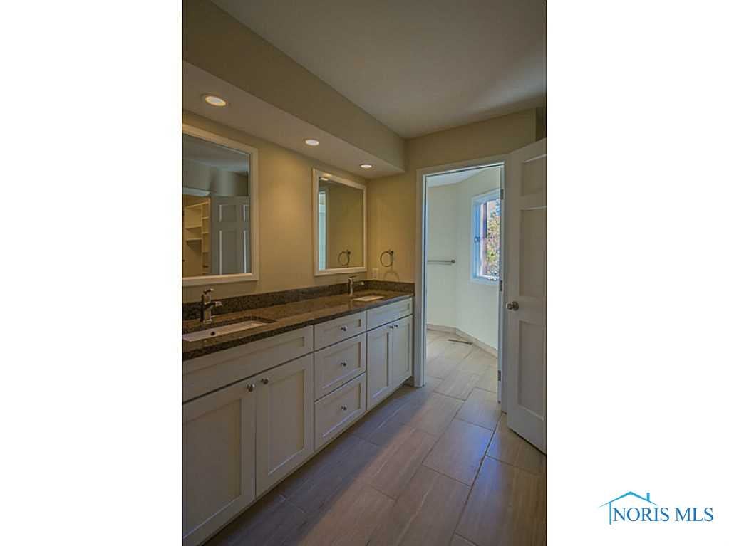3039 Riva Ridge Road Toledo, OH 43615 - Photo 12 of 20 Gallery Image 12