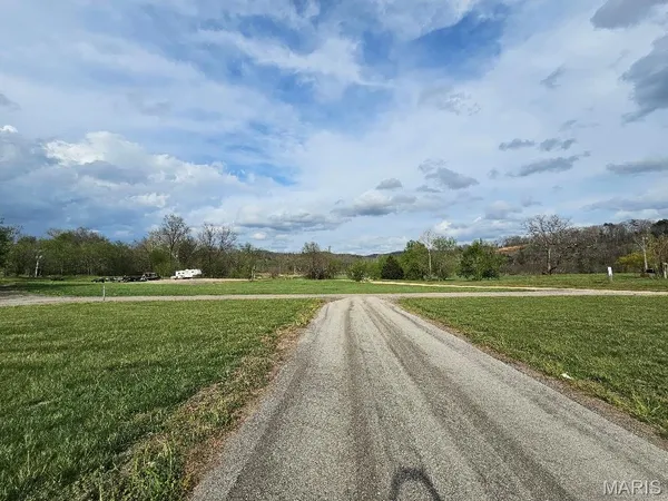 $199,900 | 736 Carter Street, Van Buren, MO 63965