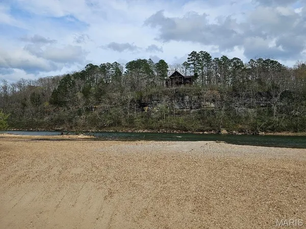 $199,900 | 736 Carter Street, Van Buren, MO 63965