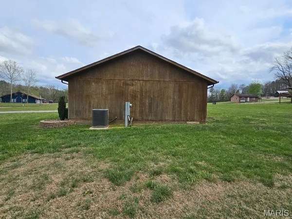 $199,900 | 736 Carter Street, Van Buren, MO 63965