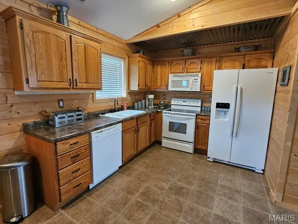 $199,900 | 736 Carter Street, Van Buren, MO 63965