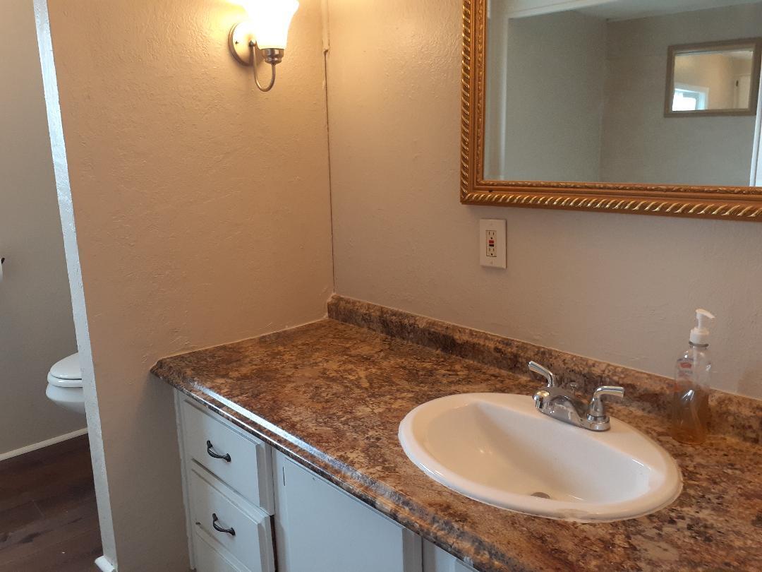 70 Manor Loop, Unit 70 Roseburg, OR 97471 - Photo 5 of 12 70 bath sink