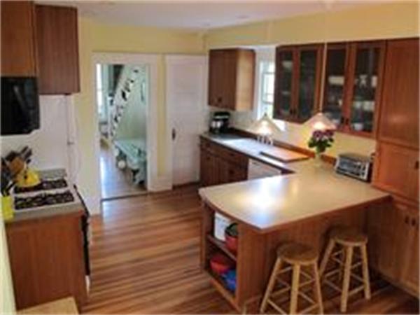 61 Maple Road Melrose, MA 02176 - Photo 11 of 29 Gallery Image 11