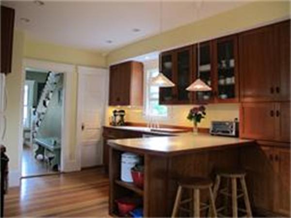 61 Maple Road Melrose, MA 02176 - Photo 9 of 29 Gallery Image 9