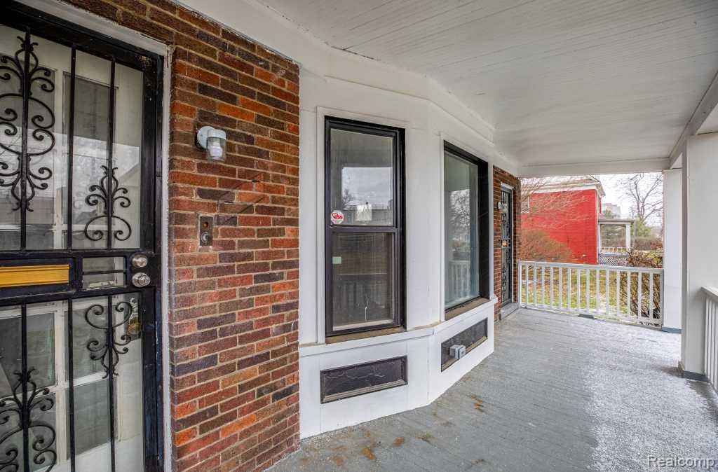 1436 Baldwin Street Detroit, MI 48214 - Photo 3 of 20