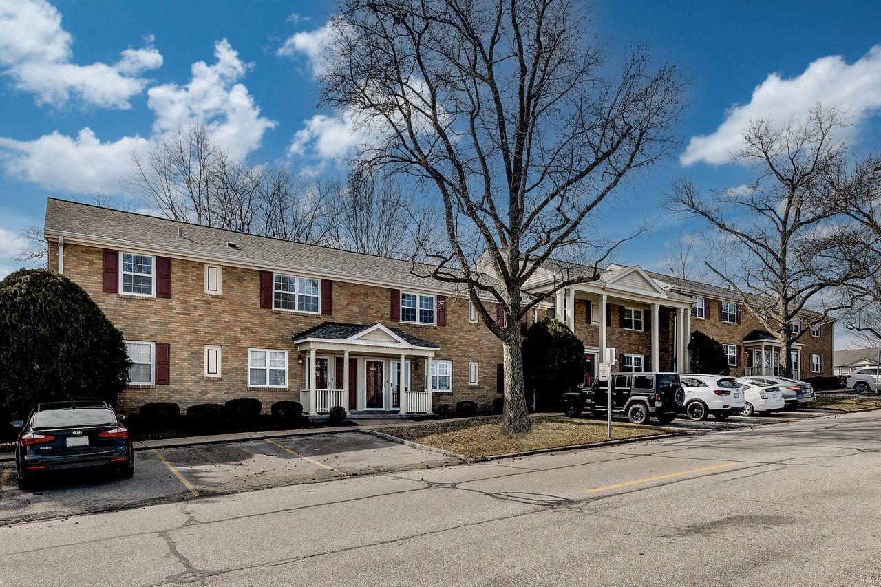 8834 Eager Road St. Louis, MO 63144 - Photo 16 of 22 Gallery Image 16