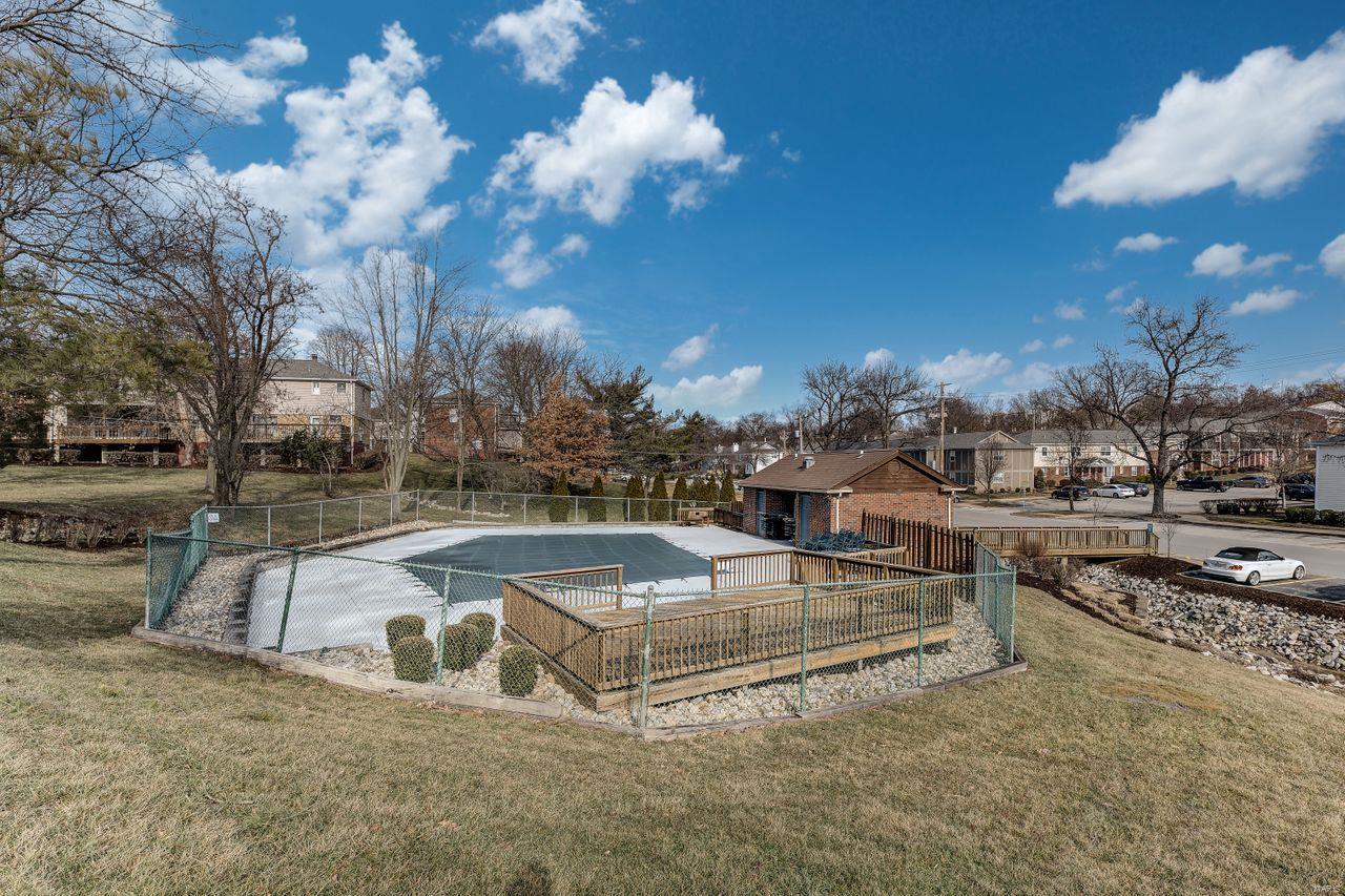 8834 Eager Road St. Louis, MO 63144 - Photo 17 of 22 Gallery Image 17
