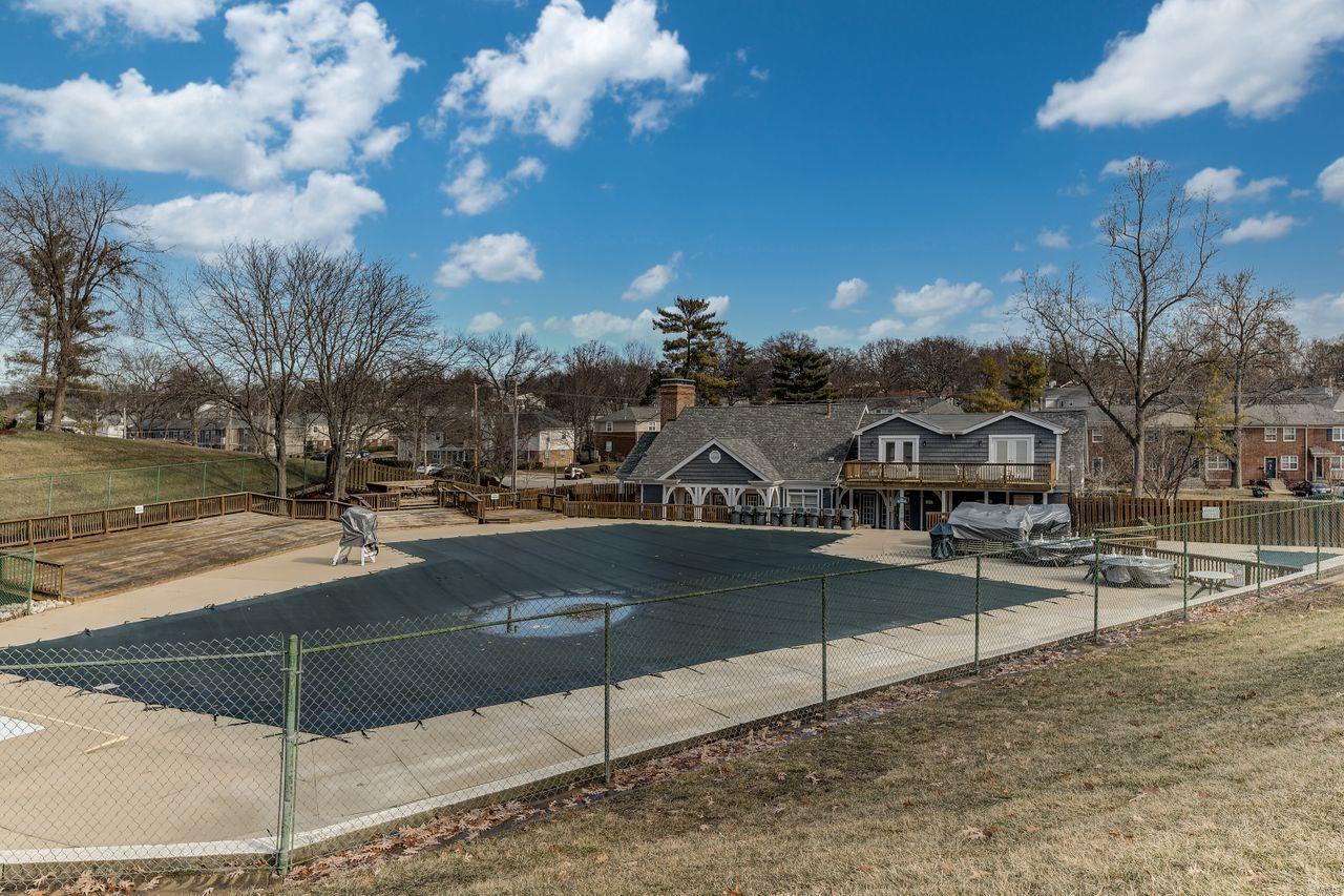 8834 Eager Road St. Louis, MO 63144 - Photo 18 of 22 Gallery Image 18