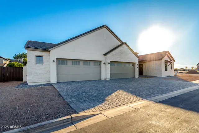 a view of backyard of house