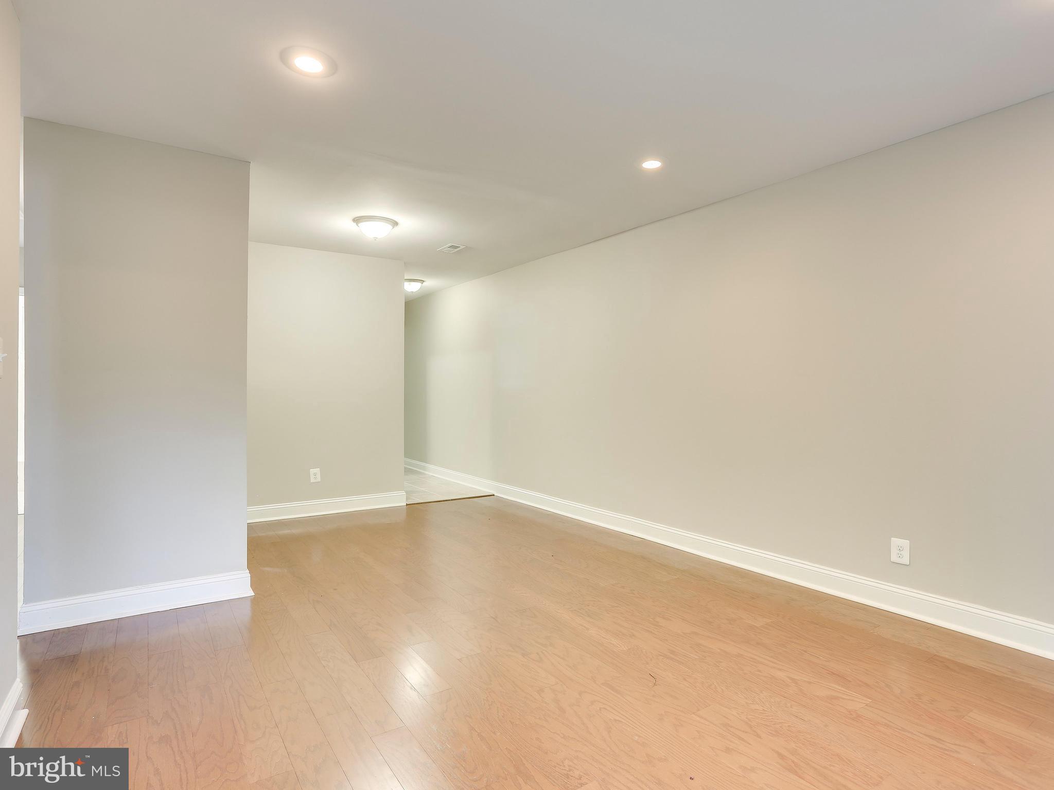 7631 Greenleaf Road Landover, MD 20785 - Photo 12 of 30 Living Room