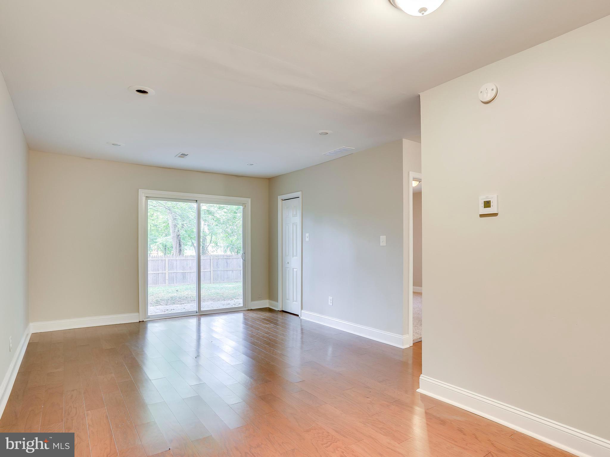 7631 Greenleaf Road Landover, MD 20785 - Photo 8 of 30 Living Room