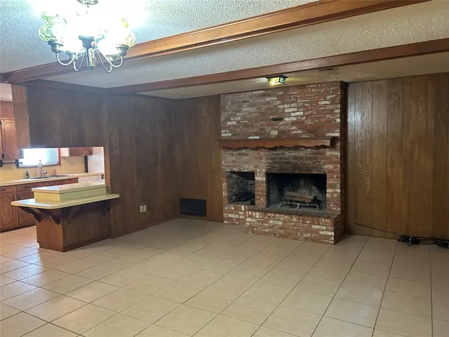 $1,350 | 223 County Road 3630, Clifton, TX 76634