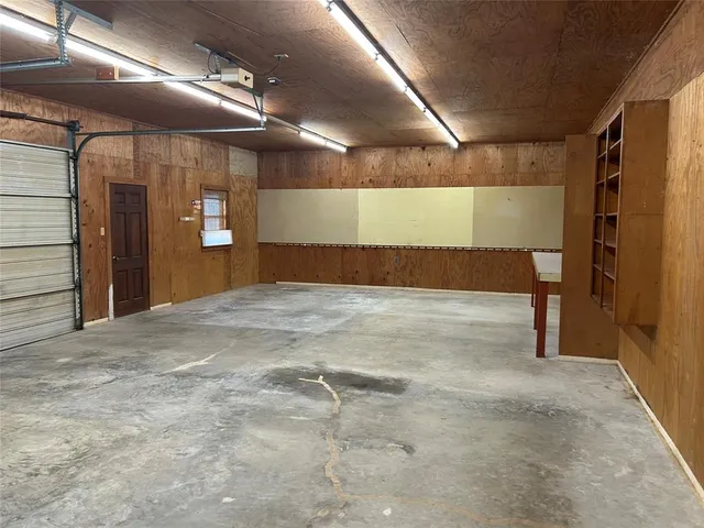 $1,350 | 223 County Road 3630, Clifton, TX 76634