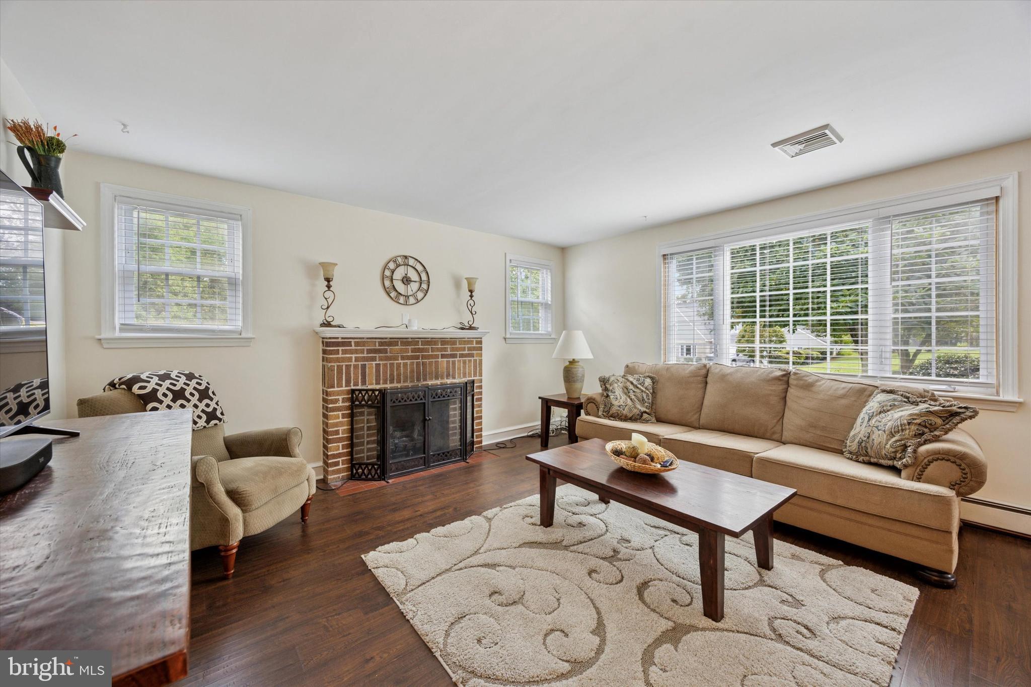 1581 Heather Road Huntingdon Valley, PA 19006 - Photo 5 of 35 Formal Living Room