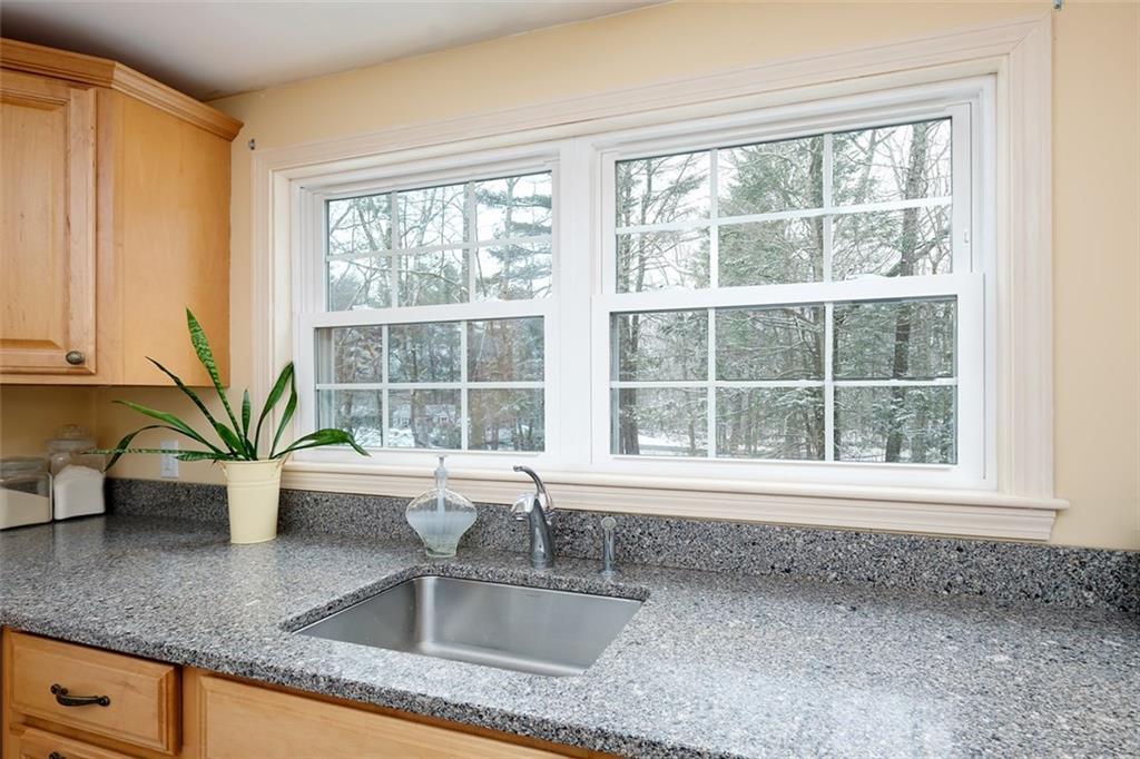 83 Pine Hill Road York, ME 03902 - Photo 4 of 34 Photo