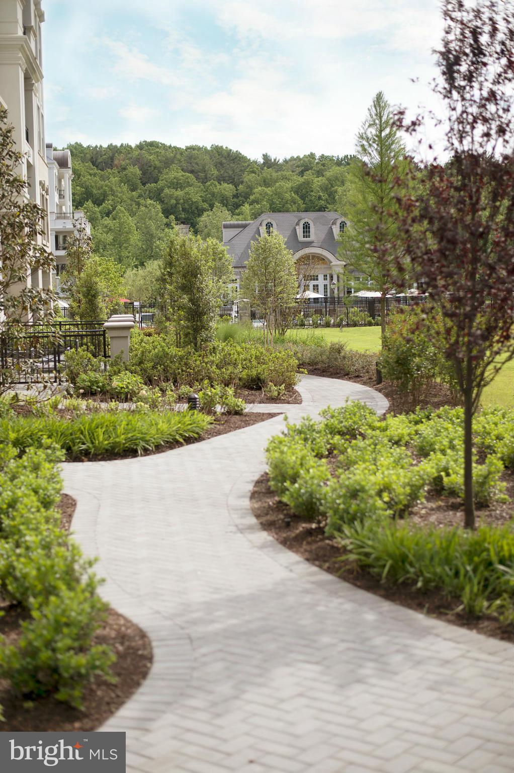 8121 River Road, Unit 442 Bethesda, MD 20817 - Photo 6 of 30 Exterior (General)