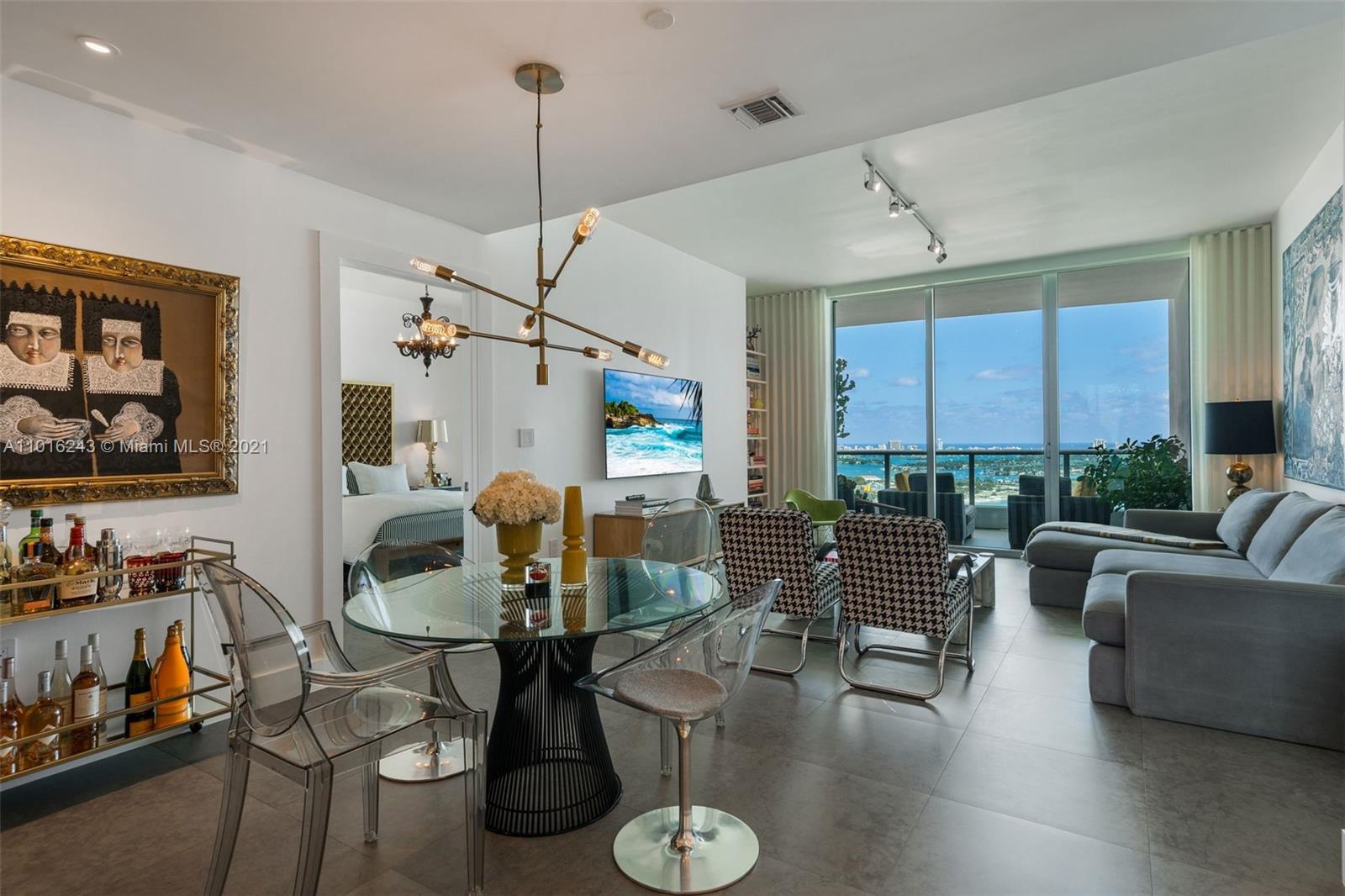 900 Biscayne Boulevard, Unit 3609 Miami, FL 33132 - Photo 3 of 35