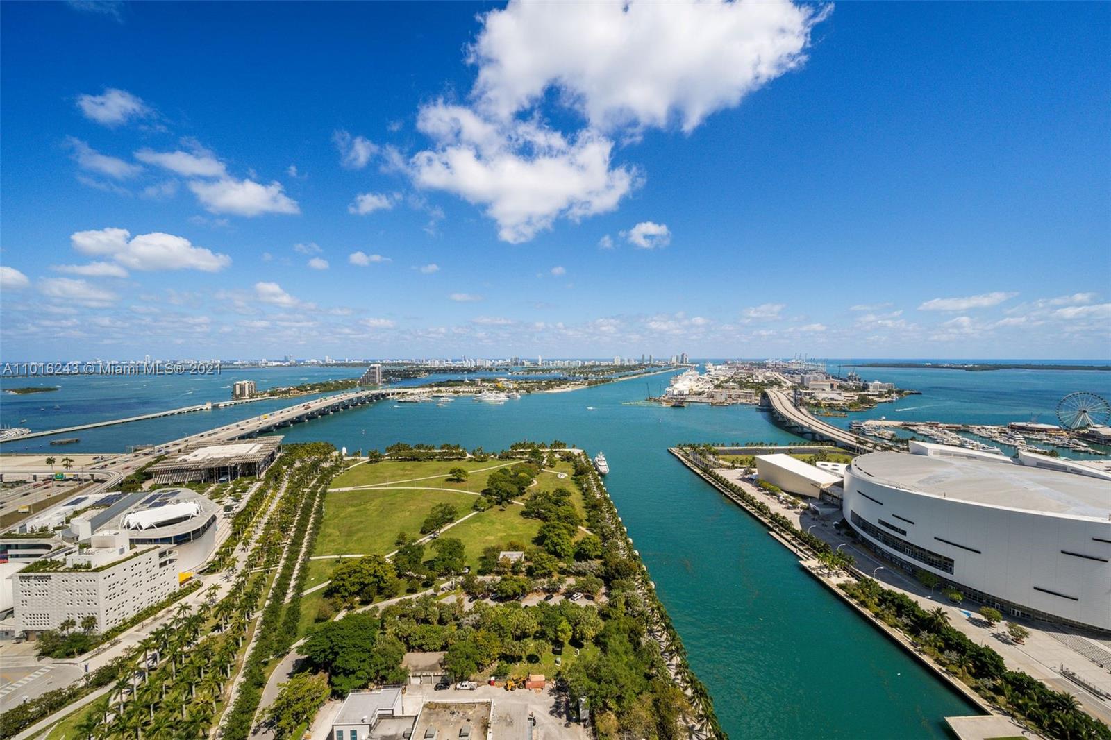 900 Biscayne Boulevard, Unit 3609 Miami, FL 33132 - Photo 32 of 35