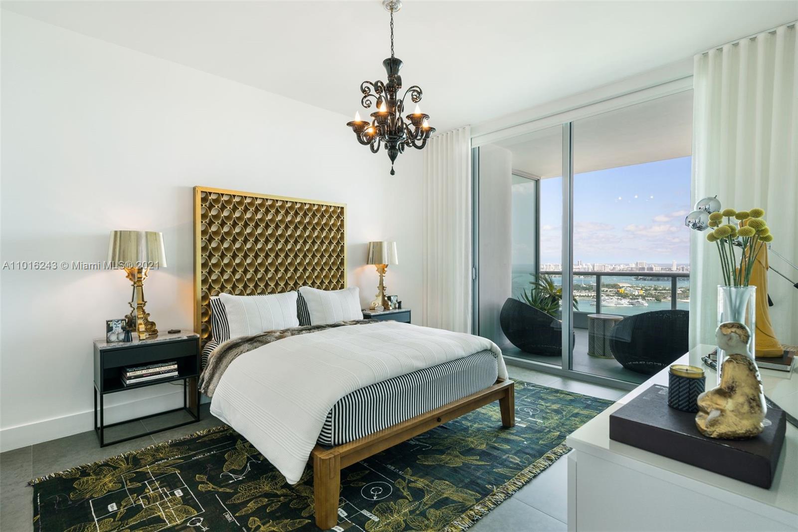 900 Biscayne Boulevard, Unit 3609 Miami, FL 33132 - Photo 4 of 35