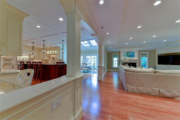 29 Edmunds Road Wellesley, MA 02481 - Photo 8 of 30