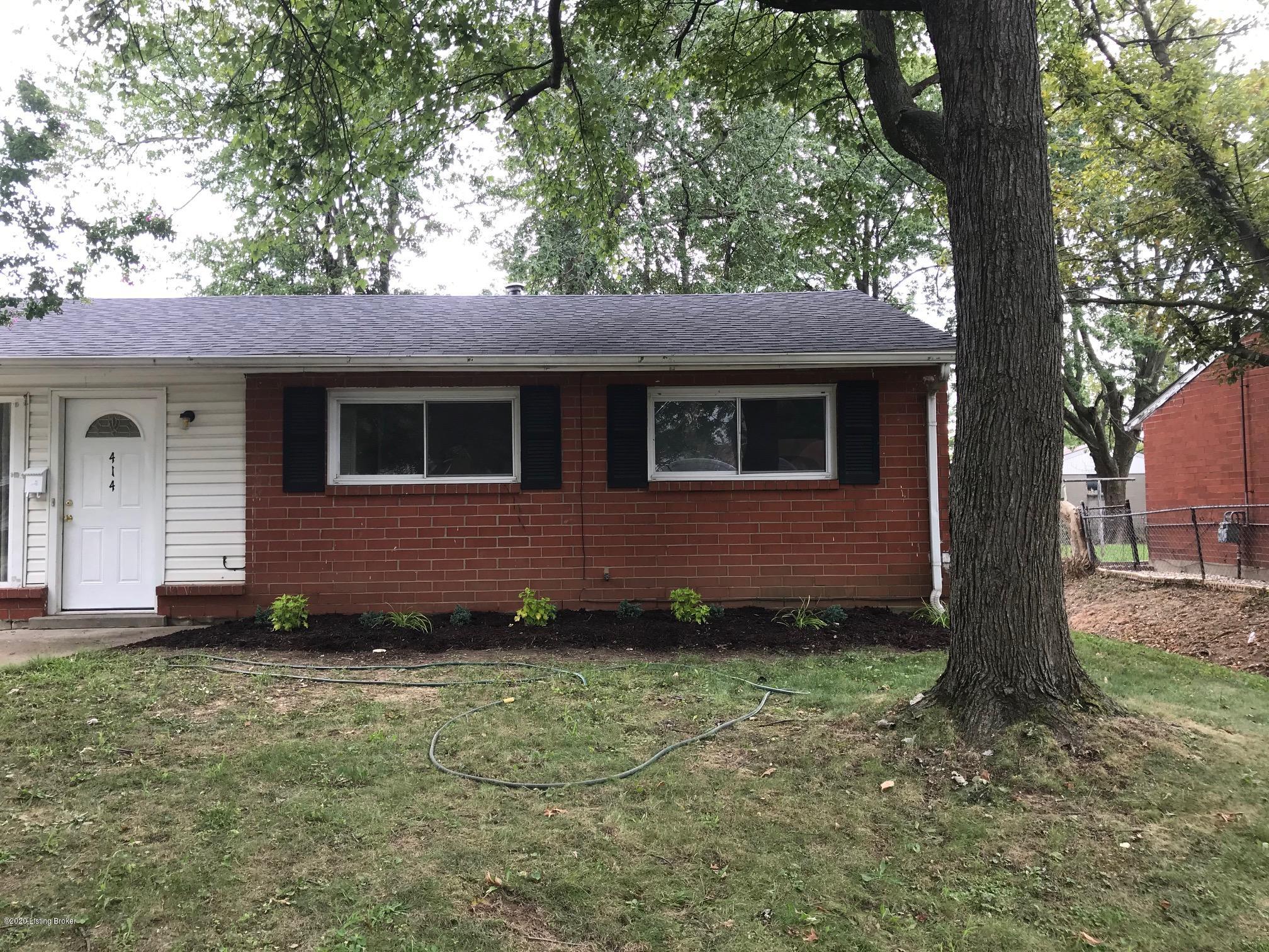 414 Mac Brae Road Louisville, KY 40214 - Photo 3 of 35 IMG_2289 (002)
