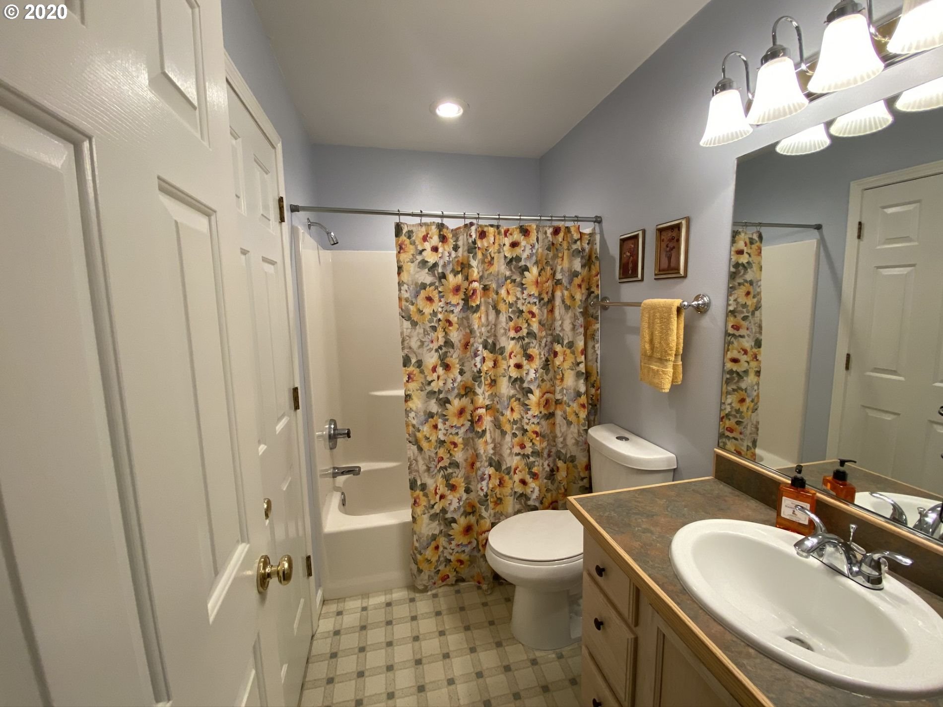 677 Parsons Road Hood River, OR 97031 - Photo 14 of 16 Gallery Image 14
