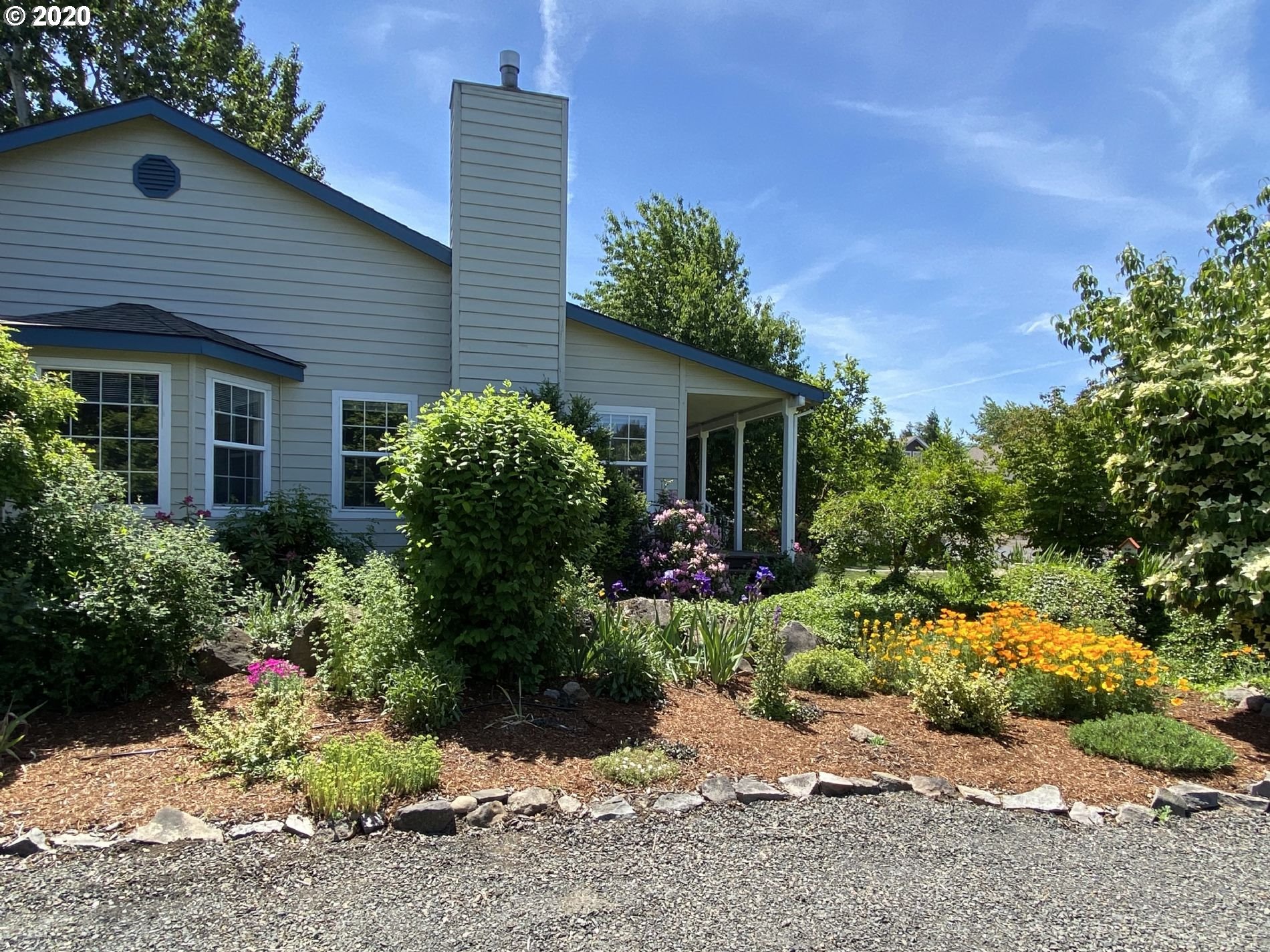 677 Parsons Road Hood River, OR 97031 - Photo 3 of 16 Gallery Image 3