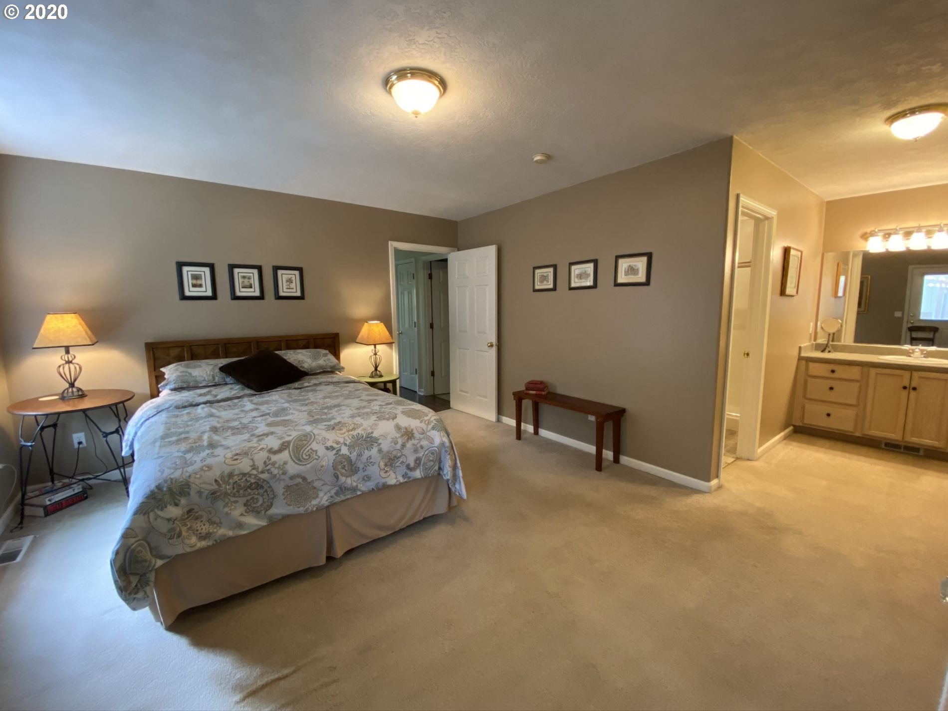 677 Parsons Road Hood River, OR 97031 - Photo 10 of 16 Gallery Image 10