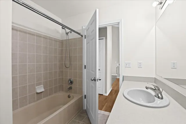 $340,000 | 462 Woodhaven Drive, Walled Lake, MI 48390