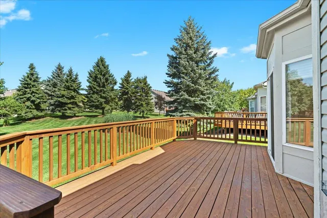 $340,000 | 462 Woodhaven Drive, Walled Lake, MI 48390