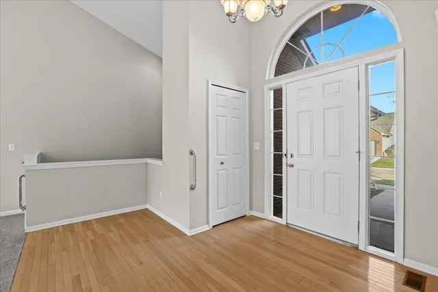 $340,000 | 462 Woodhaven Drive, Walled Lake, MI 48390