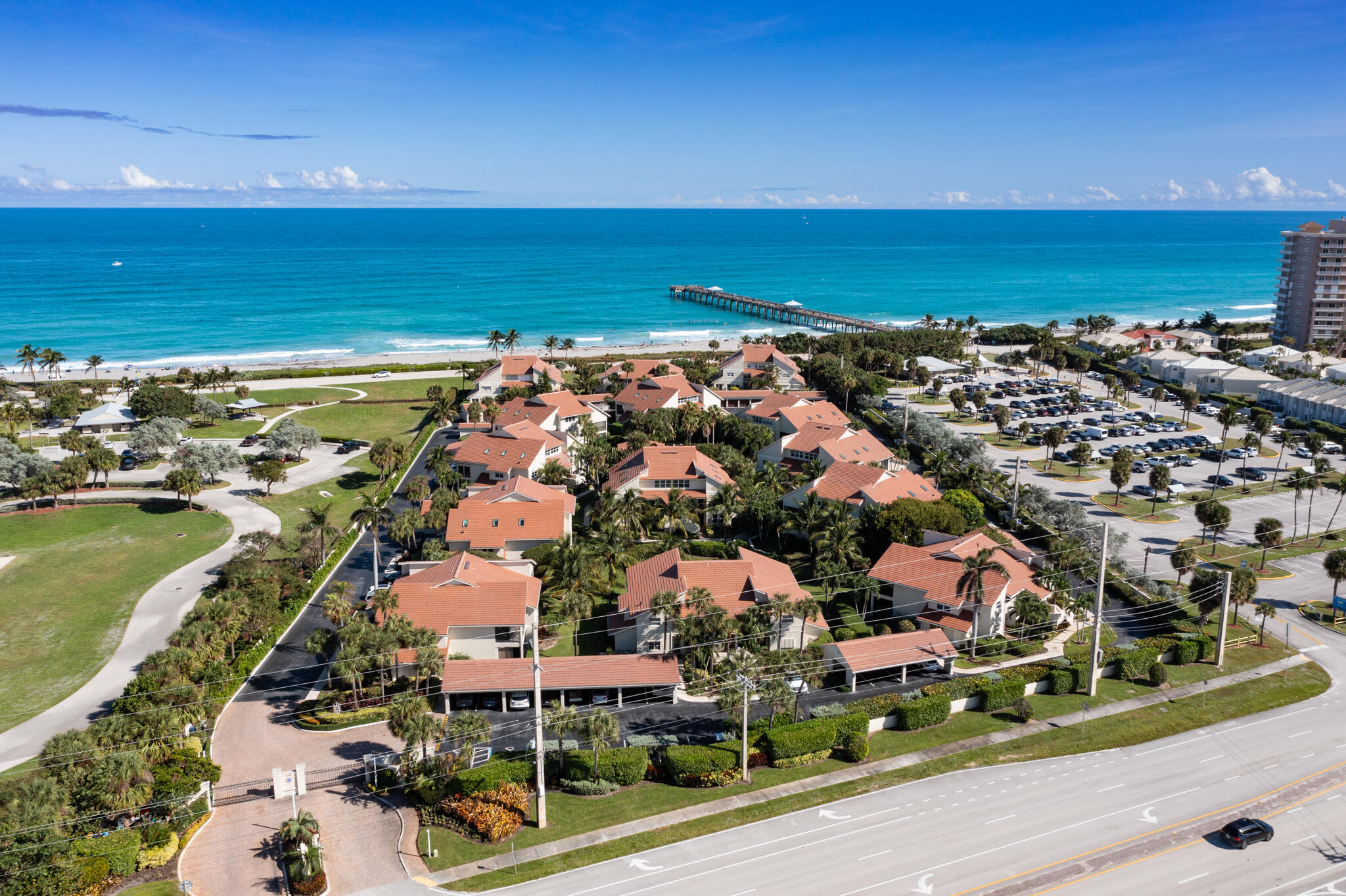 4161 U.S. Highway 1, Unit G3 Jupiter, FL 33477 - Photo 55 of 71 a view of city and ocean