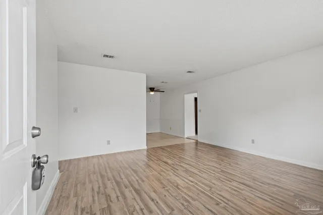 $199,900 | 7115 Peninsula Drive, Pensacola, FL 32526