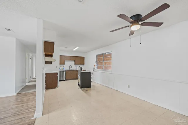 $199,900 | 7115 Peninsula Drive, Pensacola, FL 32526