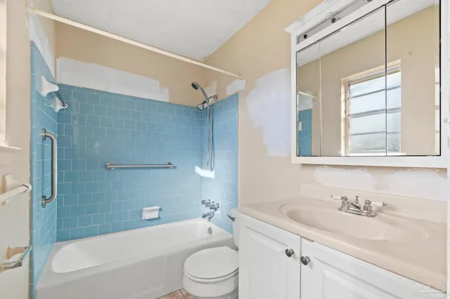 $199,900 | 7115 Peninsula Drive, Pensacola, FL 32526