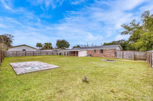 $199,900 | 7115 Peninsula Drive, Pensacola, FL 32526