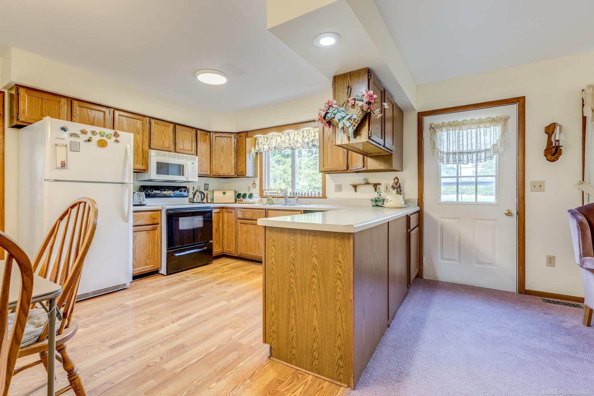 7727 Countryside Road Lexington, MI 48450 - Photo 13 of 40