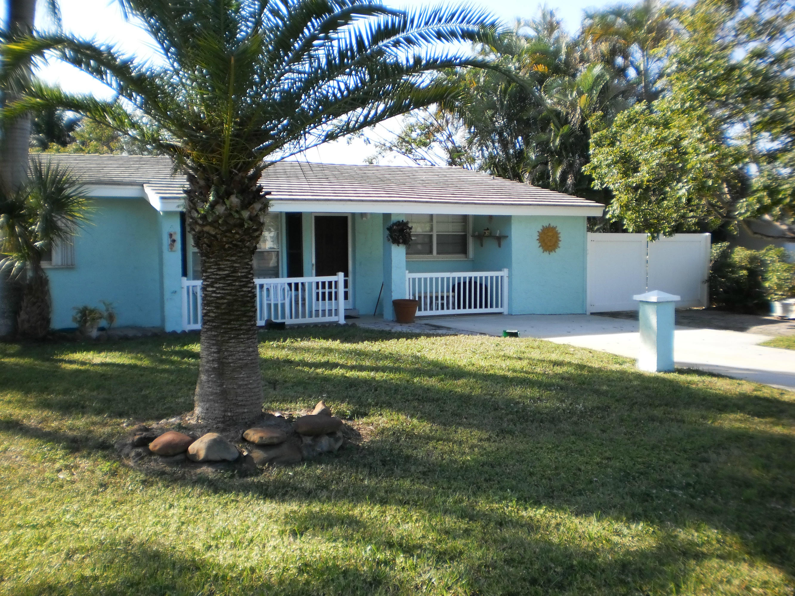 230 Northwest 10th Street Boca Raton, FL 33432 - Photo 1 of 15 P1010601