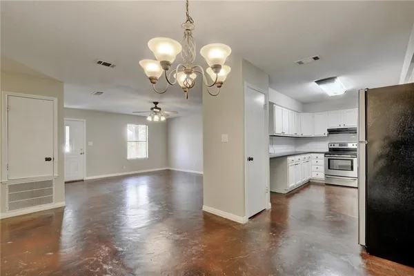 $350,000 | 110 Skyview Terrace, Leander, TX 78641