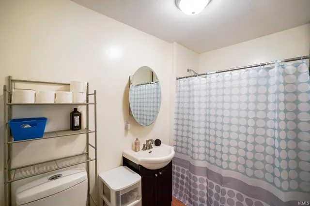 $499,000 | 7591-7593 North Old State Road 67, Mooresville, IN 46158