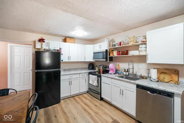 $499,000 | 7591-7593 North Old State Road 67, Mooresville, IN 46158