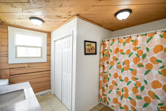 $499,000 | 7591-7593 North Old State Road 67, Mooresville, IN 46158