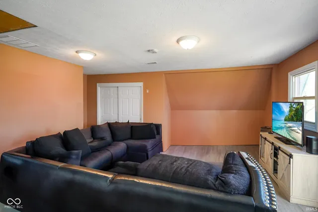 $499,000 | 7591-7593 North Old State Road 67, Mooresville, IN 46158