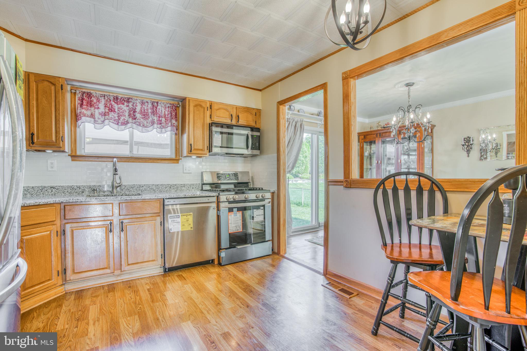 4419 Wynn Road Baltimore, MD 21236 - Photo 5 of 28